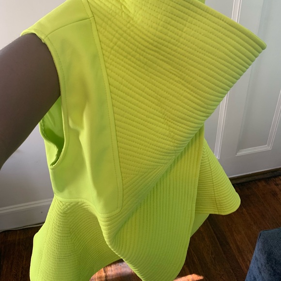Lime green vest top - Picture 5 of 6
